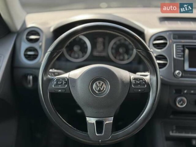 Черный Фольксваген Тигуан, объемом двигателя 1.98 л и пробегом 152 тыс. км за 13800 $, фото 21 на Automoto.ua