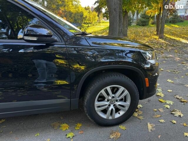 Черный Фольксваген Тигуан, объемом двигателя 2 л и пробегом 260 тыс. км за 12990 $, фото 4 на Automoto.ua