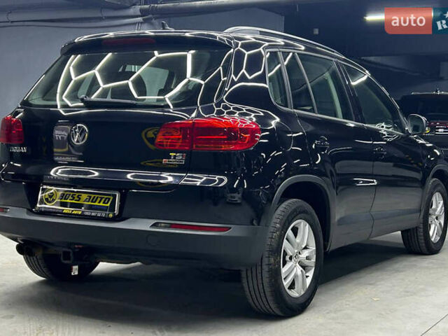Черный Фольксваген Тигуан, объемом двигателя 2 л и пробегом 133 тыс. км за 14400 $, фото 5 на Automoto.ua