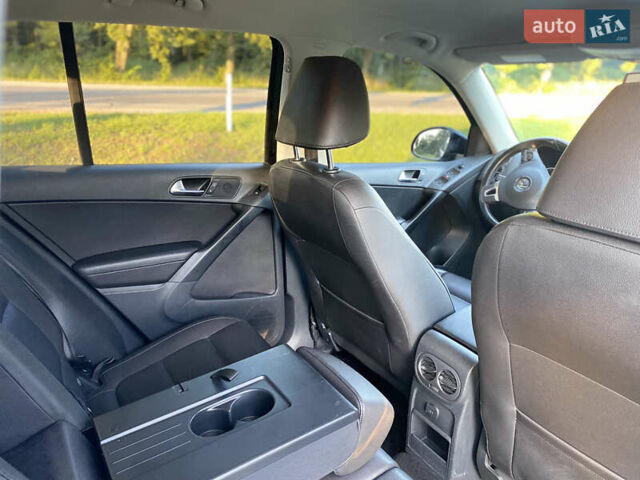 Чорний Фольксваген Тігуан, об'ємом двигуна 1.98 л та пробігом 124 тис. км за 13600 $, фото 36 на Automoto.ua