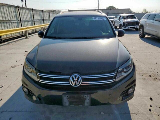 Чорний Фольксваген Тігуан, об'ємом двигуна 0 л та пробігом 83 тис. км за 1500 $, фото 4 на Automoto.ua