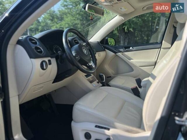 Черный Фольксваген Тигуан, объемом двигателя 1.98 л и пробегом 140 тыс. км за 15500 $, фото 7 на Automoto.ua