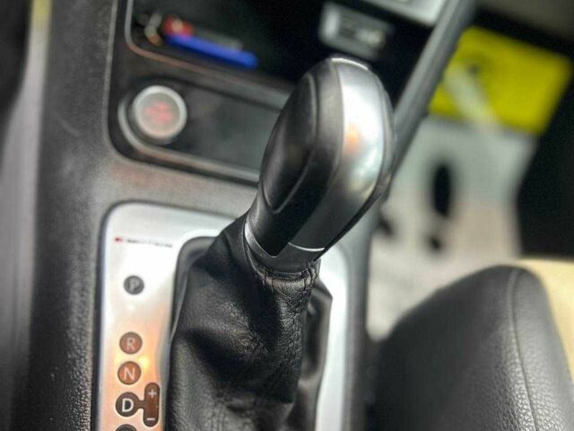 Чорний Фольксваген Тігуан, об'ємом двигуна 2 л та пробігом 133 тис. км за 14400 $, фото 13 на Automoto.ua