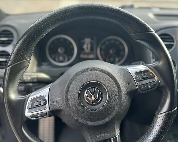 Чорний Фольксваген Тігуан, об'ємом двигуна 2 л та пробігом 207 тис. км за 14200 $, фото 17 на Automoto.ua