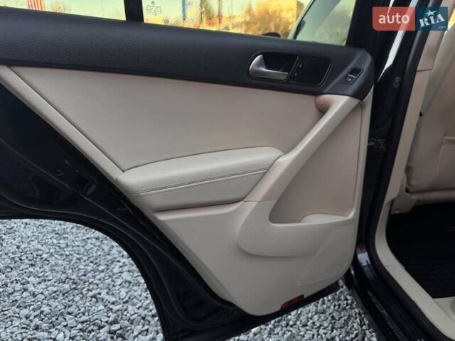 Чорний Фольксваген Тігуан, об'ємом двигуна 1.98 л та пробігом 155 тис. км за 13500 $, фото 16 на Automoto.ua