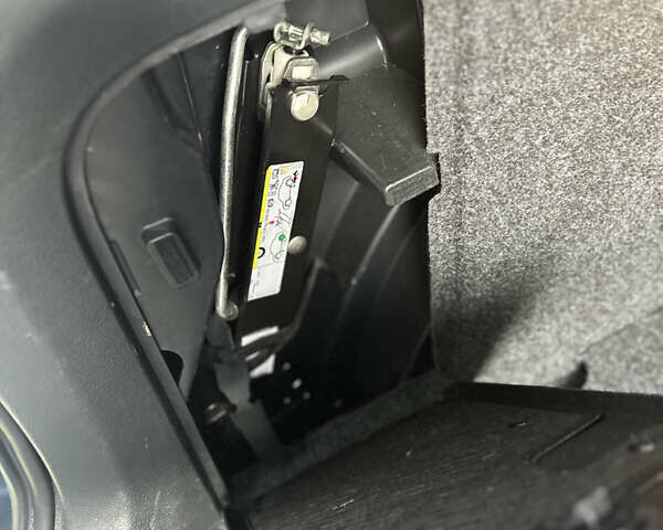 Чорний Фольксваген Тігуан, об'ємом двигуна 2 л та пробігом 207 тис. км за 14200 $, фото 27 на Automoto.ua