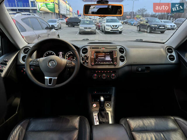 Черный Фольксваген Тигуан, объемом двигателя 1.98 л и пробегом 155 тыс. км за 14999 $, фото 12 на Automoto.ua