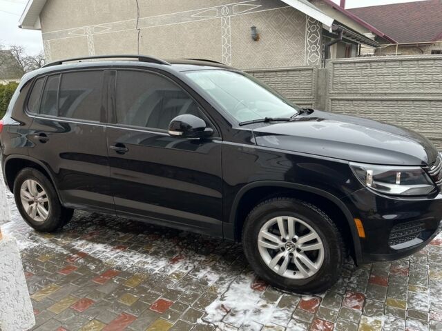 Черный Фольксваген Тигуан, объемом двигателя 2 л и пробегом 171 тыс. км за 11111 $, фото 1 на Automoto.ua