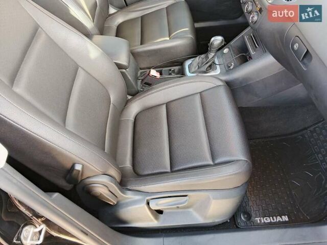 Черный Фольксваген Тигуан, объемом двигателя 1.98 л и пробегом 83 тыс. км за 12800 $, фото 9 на Automoto.ua