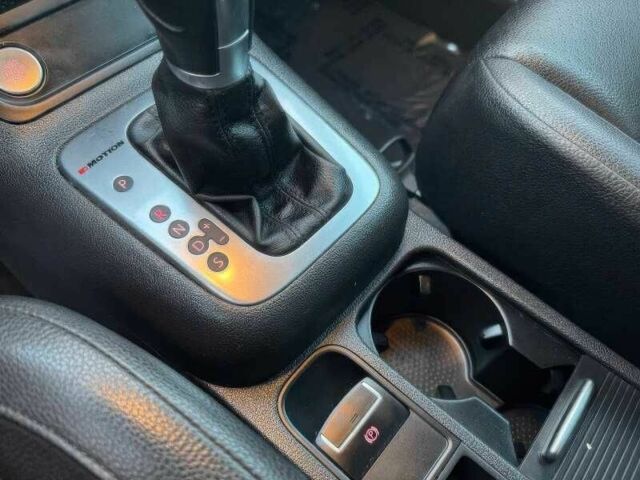 Черный Фольксваген Тигуан, объемом двигателя 2 л и пробегом 112 тыс. км за 7800 $, фото 14 на Automoto.ua