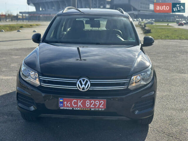 Чорний Фольксваген Тігуан, об'ємом двигуна 2 л та пробігом 117 тис. км за 13850 $, фото 1 на Automoto.ua