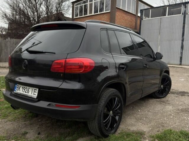 Черный Фольксваген Тигуан, объемом двигателя 2 л и пробегом 148 тыс. км за 13500 $, фото 6 на Automoto.ua