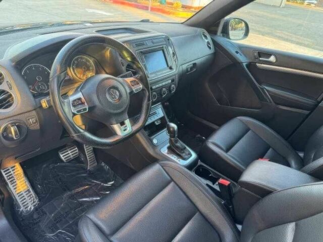 Черный Фольксваген Тигуан, объемом двигателя 2 л и пробегом 112 тыс. км за 7800 $, фото 7 на Automoto.ua