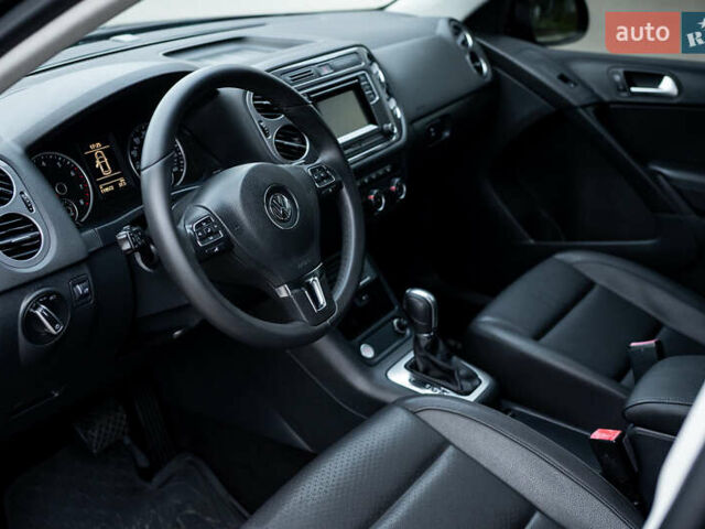 Черный Фольксваген Тигуан, объемом двигателя 1.98 л и пробегом 119 тыс. км за 14550 $, фото 10 на Automoto.ua