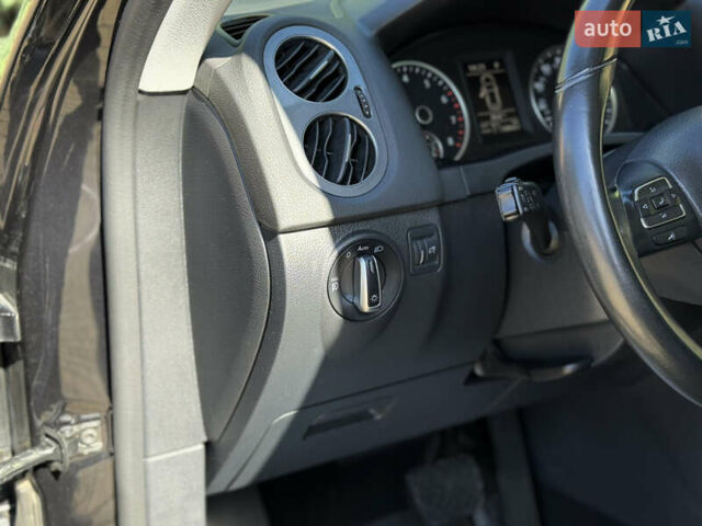 Черный Фольксваген Тигуан, объемом двигателя 1.98 л и пробегом 195 тыс. км за 16850 $, фото 31 на Automoto.ua