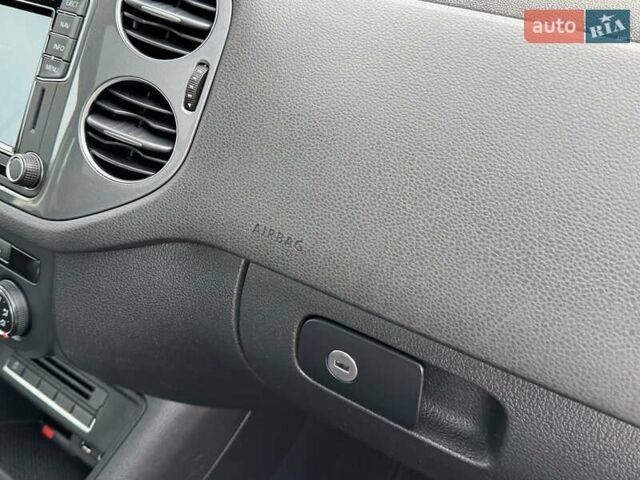 Черный Фольксваген Тигуан, объемом двигателя 1.98 л и пробегом 157 тыс. км за 13599 $, фото 50 на Automoto.ua