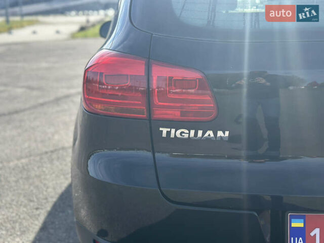 Чорний Фольксваген Тігуан, об'ємом двигуна 2 л та пробігом 117 тис. км за 13850 $, фото 15 на Automoto.ua