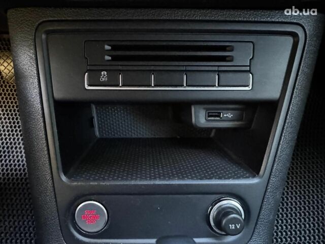 Черный Фольксваген Тигуан, объемом двигателя 2 л и пробегом 260 тыс. км за 12990 $, фото 21 на Automoto.ua