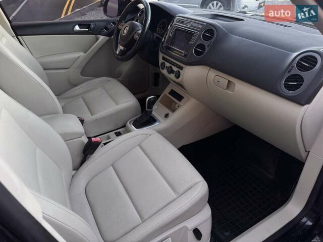 Чорний Фольксваген Тігуан, об'ємом двигуна 1.98 л та пробігом 155 тис. км за 13500 $, фото 25 на Automoto.ua