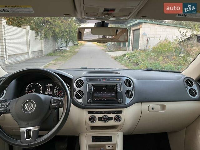 Черный Фольксваген Тигуан, объемом двигателя 1.98 л и пробегом 73 тыс. км за 16000 $, фото 9 на Automoto.ua