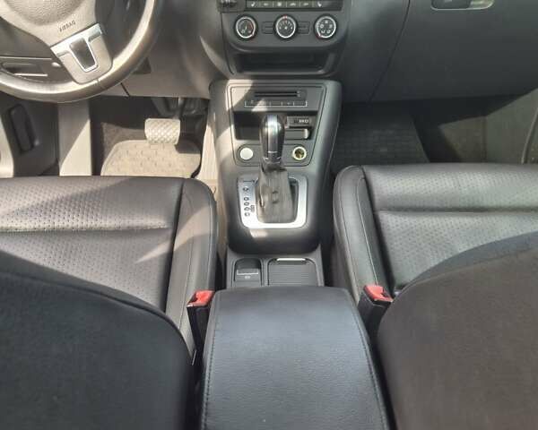 Чорний Фольксваген Тігуан, об'ємом двигуна 1.98 л та пробігом 190 тис. км за 13400 $, фото 7 на Automoto.ua