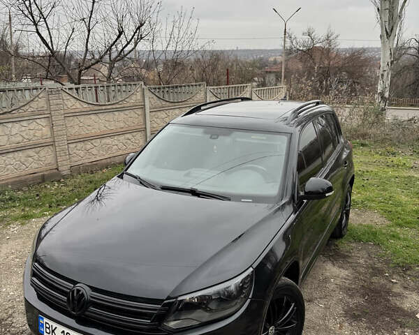 Черный Фольксваген Тигуан, объемом двигателя 2 л и пробегом 148 тыс. км за 13500 $, фото 5 на Automoto.ua