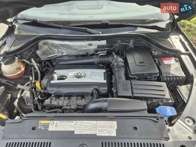 Чорний Фольксваген Тігуан, об'ємом двигуна 1.98 л та пробігом 190 тис. км за 13400 $, фото 4 на Automoto.ua