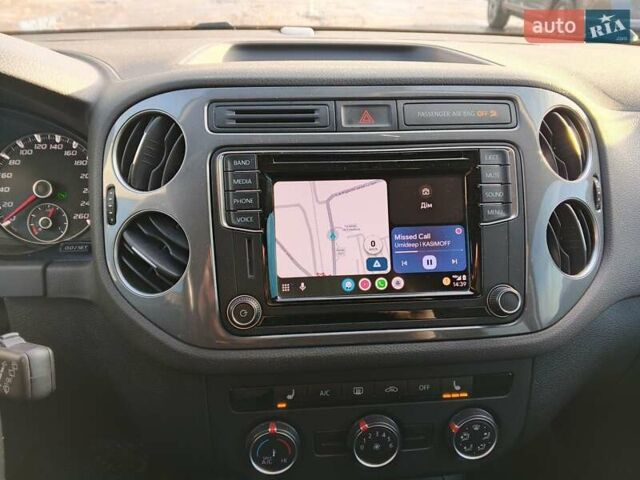 Черный Фольксваген Тигуан, объемом двигателя 1.98 л и пробегом 83 тыс. км за 12800 $, фото 6 на Automoto.ua