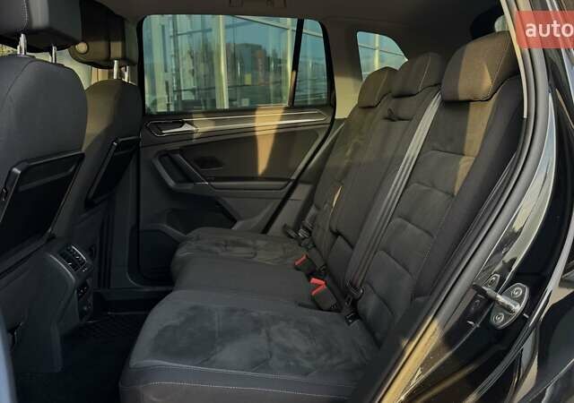 Черный Фольксваген Тигуан, объемом двигателя 1.98 л и пробегом 112 тыс. км за 24800 $, фото 19 на Automoto.ua