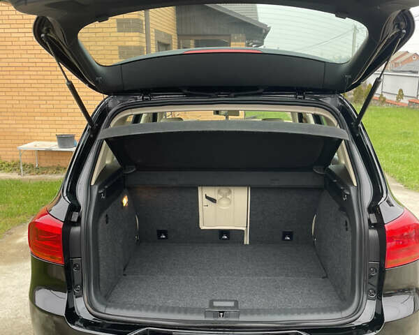 Черный Фольксваген Тигуан, объемом двигателя 2 л и пробегом 166 тыс. км за 13990 $, фото 10 на Automoto.ua