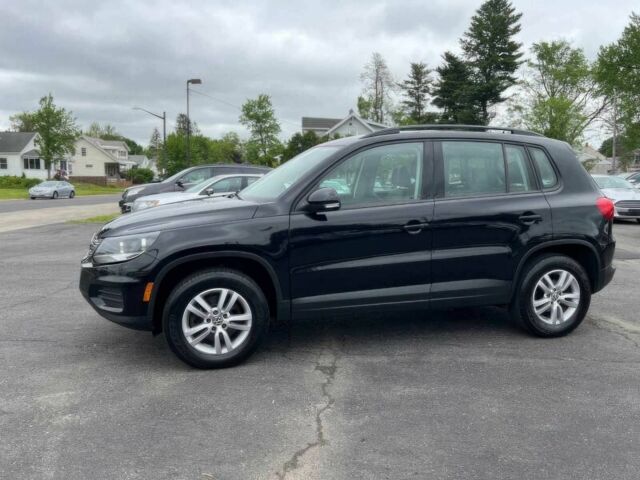 Чорний Фольксваген Тігуан, об'ємом двигуна 2 л та пробігом 70 тис. км за 2800 $, фото 4 на Automoto.ua