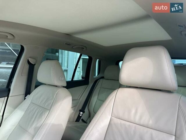 Чорний Фольксваген Тігуан, об'ємом двигуна 1.98 л та пробігом 155 тис. км за 14999 $, фото 36 на Automoto.ua