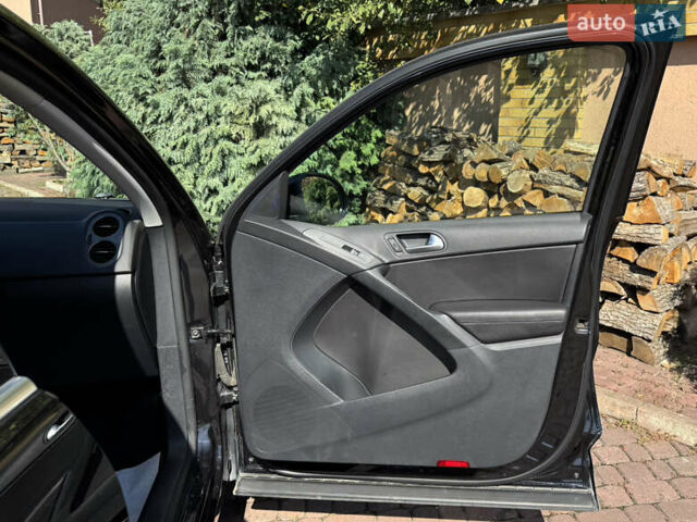 Черный Фольксваген Тигуан, объемом двигателя 1.98 л и пробегом 195 тыс. км за 16850 $, фото 50 на Automoto.ua