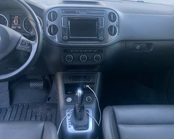 Черный Фольксваген Тигуан, объемом двигателя 1.98 л и пробегом 147 тыс. км за 13750 $, фото 11 на Automoto.ua