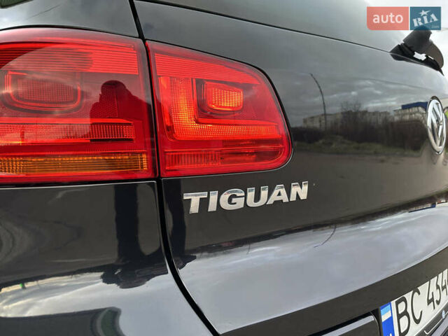 Чорний Фольксваген Тігуан, об'ємом двигуна 1.98 л та пробігом 160 тис. км за 13950 $, фото 41 на Automoto.ua