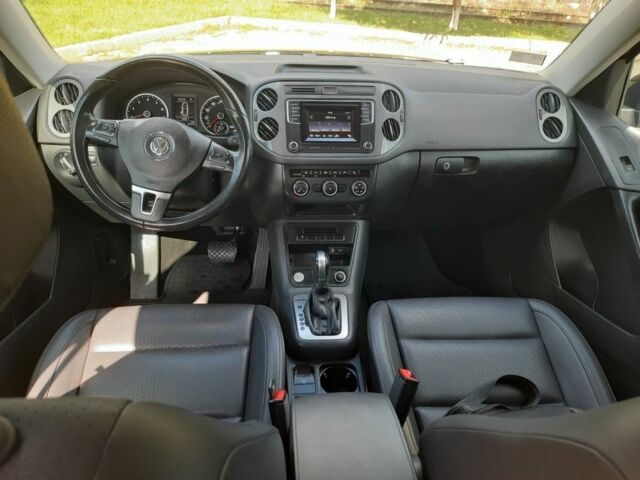 Черный Фольксваген Тигуан, объемом двигателя 2 л и пробегом 176 тыс. км за 13700 $, фото 6 на Automoto.ua