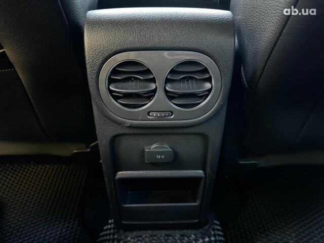 Черный Фольксваген Тигуан, объемом двигателя 2 л и пробегом 260 тыс. км за 12990 $, фото 28 на Automoto.ua