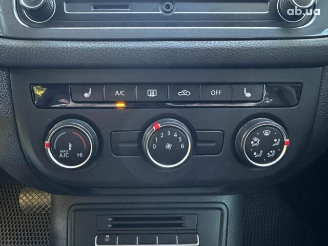 Черный Фольксваген Тигуан, объемом двигателя 2 л и пробегом 260 тыс. км за 12990 $, фото 20 на Automoto.ua