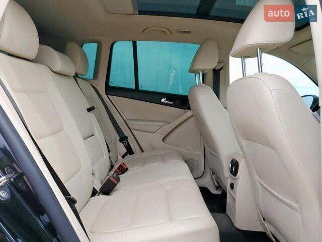 Черный Фольксваген Тигуан, объемом двигателя 1.98 л и пробегом 126 тыс. км за 1900 $, фото 10 на Automoto.ua