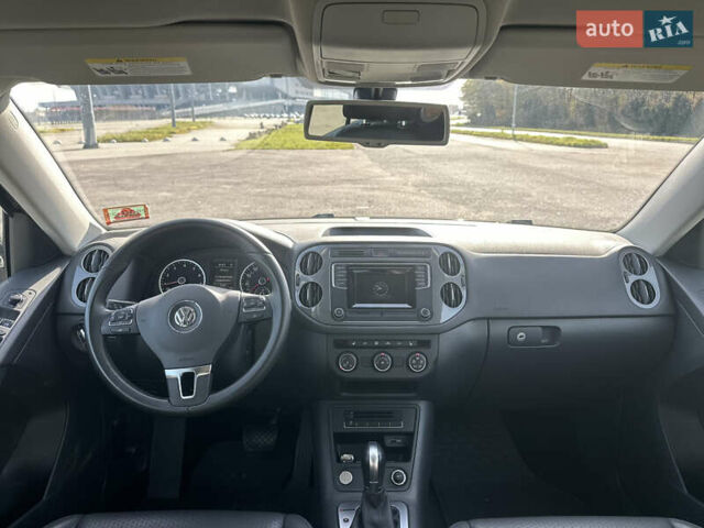 Чорний Фольксваген Тігуан, об'ємом двигуна 2 л та пробігом 117 тис. км за 13850 $, фото 17 на Automoto.ua