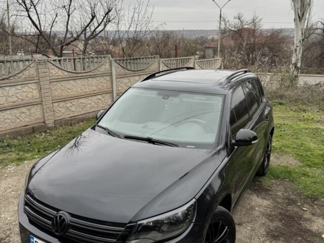 Черный Фольксваген Тигуан, объемом двигателя 2 л и пробегом 148 тыс. км за 13500 $, фото 2 на Automoto.ua