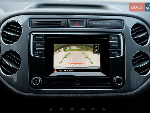 Черный Фольксваген Тигуан, объемом двигателя 1.98 л и пробегом 119 тыс. км за 14550 $, фото 45 на Automoto.ua