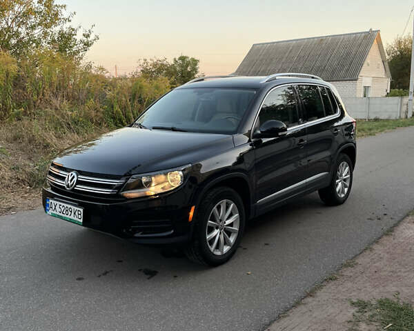 Черный Фольксваген Тигуан, объемом двигателя 1.98 л и пробегом 73 тыс. км за 16000 $, фото 2 на Automoto.ua