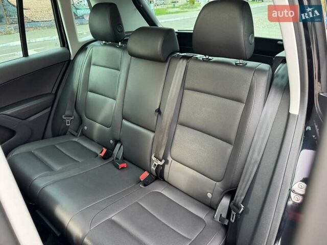 Черный Фольксваген Тигуан, объемом двигателя 1.98 л и пробегом 157 тыс. км за 13599 $, фото 22 на Automoto.ua