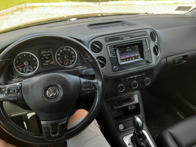 Черный Фольксваген Тигуан, объемом двигателя 2 л и пробегом 176 тыс. км за 13700 $, фото 8 на Automoto.ua