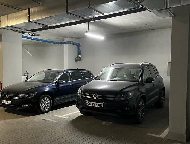 Черный Фольксваген Тигуан, объемом двигателя 1.98 л и пробегом 140 тыс. км за 15500 $, фото 13 на Automoto.ua