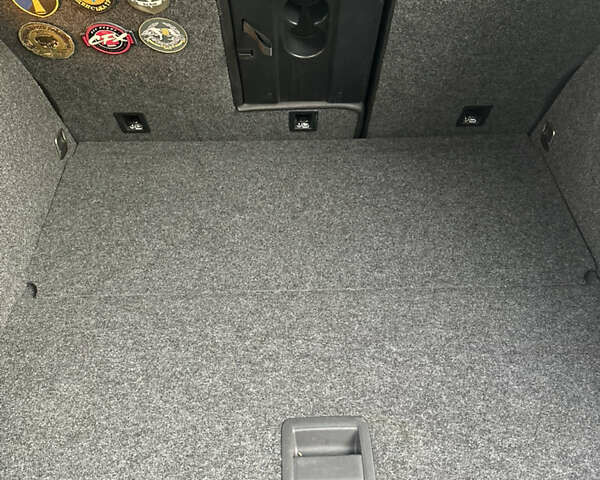 Чорний Фольксваген Тігуан, об'ємом двигуна 2 л та пробігом 207 тис. км за 14200 $, фото 25 на Automoto.ua