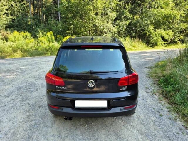 Черный Фольксваген Тигуан, объемом двигателя 2 л и пробегом 156 тыс. км за 8200 $, фото 4 на Automoto.ua
