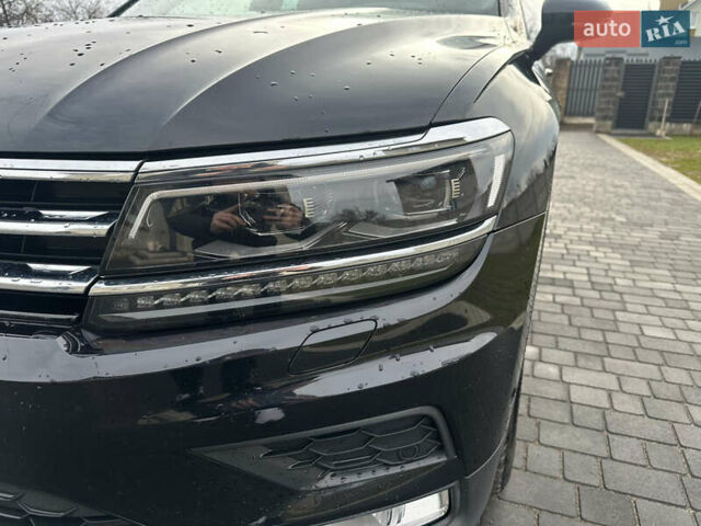 Чорний Фольксваген Тігуан, об'ємом двигуна 1.97 л та пробігом 300 тис. км за 19999 $, фото 9 на Automoto.ua