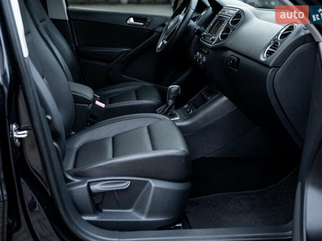 Черный Фольксваген Тигуан, объемом двигателя 1.98 л и пробегом 119 тыс. км за 14550 $, фото 32 на Automoto.ua